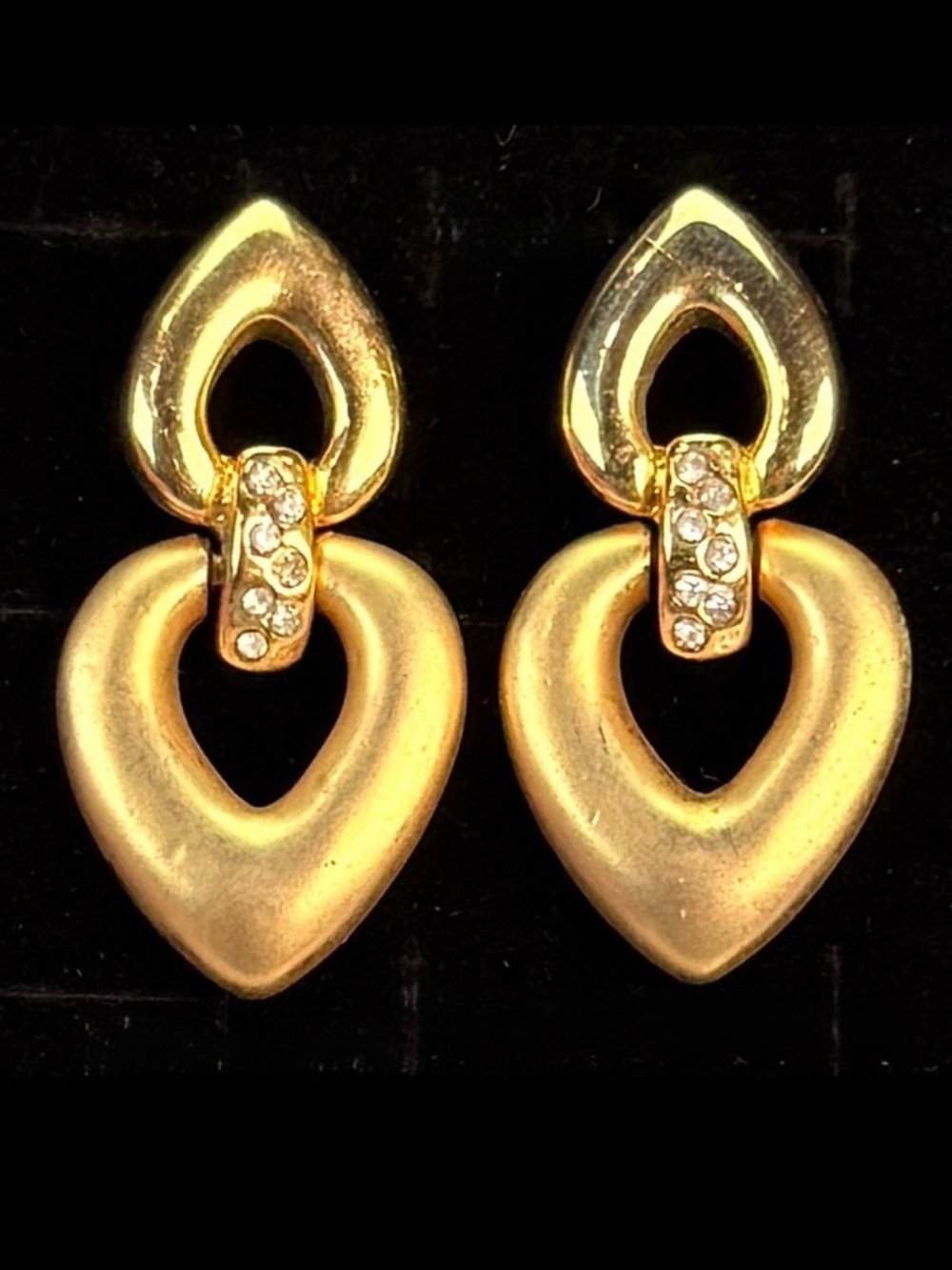 Beautiful brushed goldtone, bling vintage statement pierced earrings